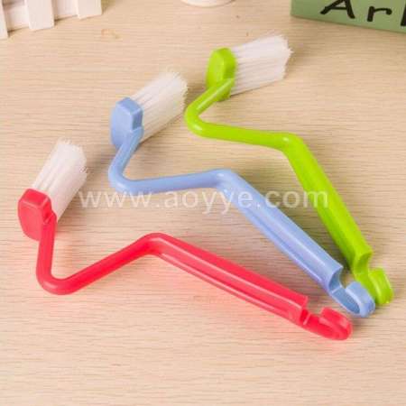 Wholesale portable scrubber cleaner bent handle v-type handle plastic cleaning toilet brush